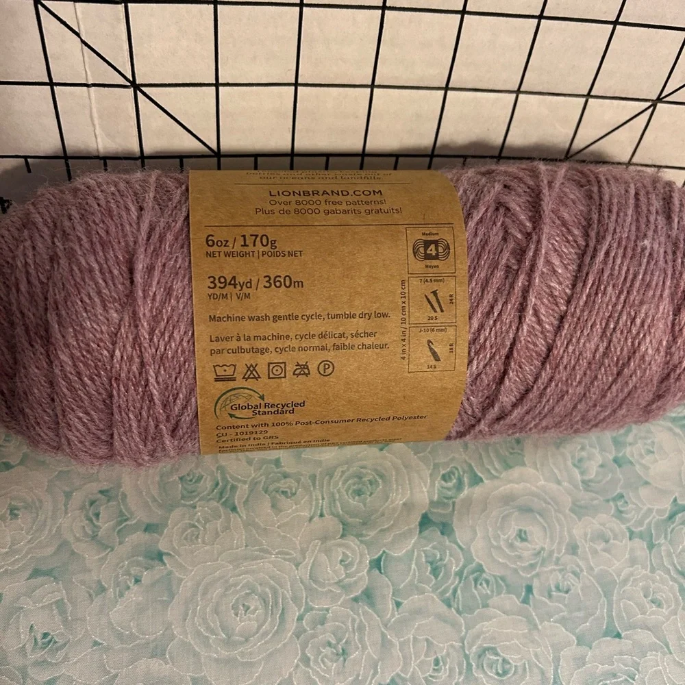 Lion Brand Re-Spun 100% Recycled Polyester Yarn 1 Skein of Blush Rose - Picture 4 of 4